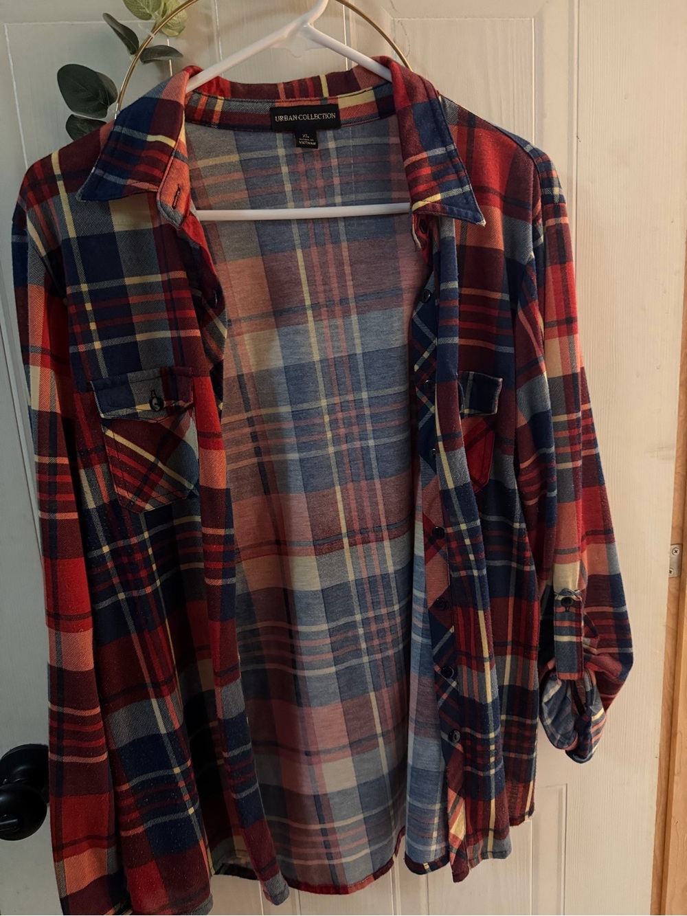 Women's Red & Blue Plaid Button-Up Shirt Jacket